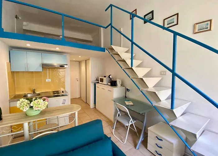 Azur Fsh Aparthotel
